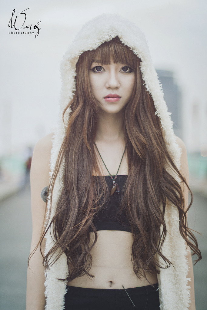 挠美女的嫩脚心30分钟